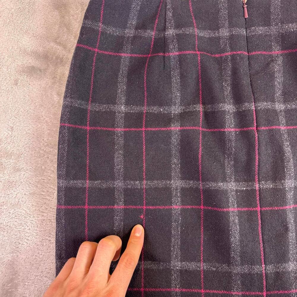 Talbots Plaid Wool Blend Skirt Womens 6P Petite Black Red Lined Classic - Picture 5 of 8